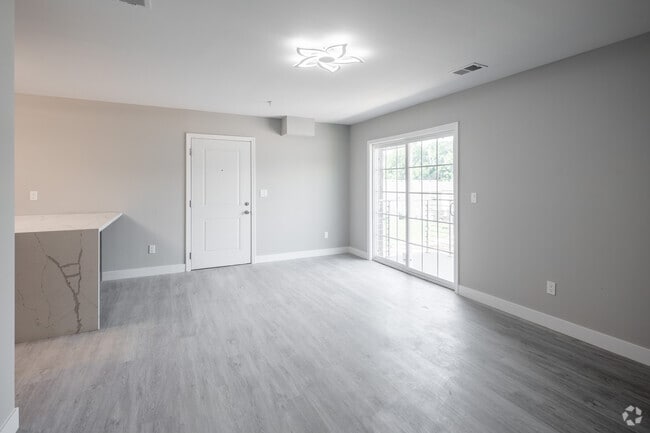 3BR, 2BA - 1,200SF - Living Room