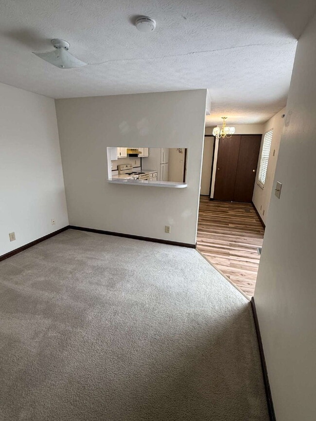 Photo - "Charming 2-Bed, 2-Bath Condo Retreat in Sidney's Viking Court!"