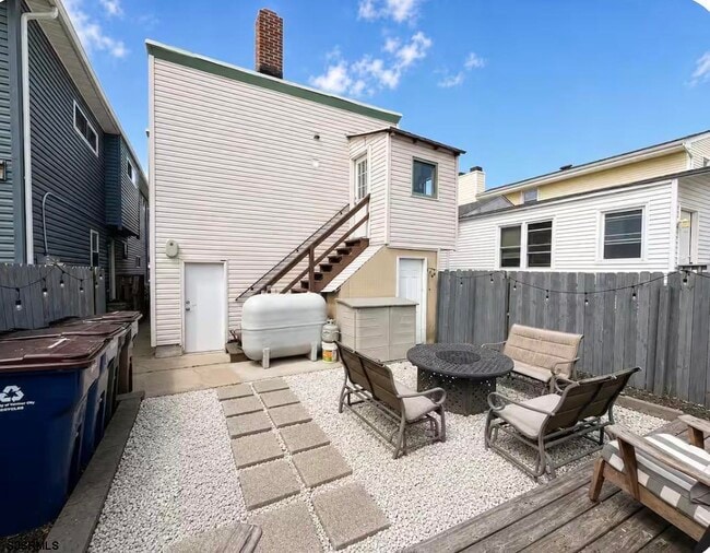 129 N Oxford Ave