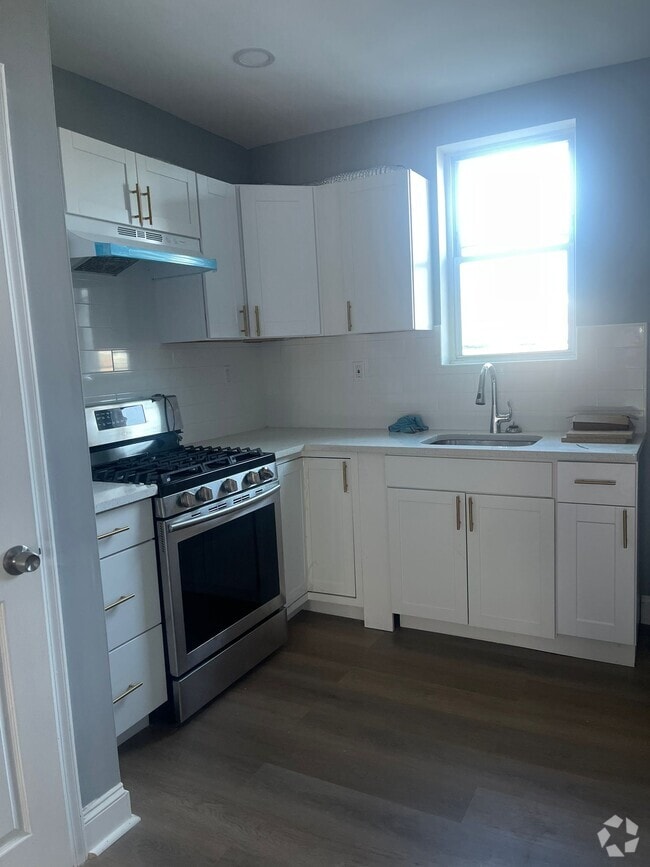 Building Photo - 4265 Ormond St Rental