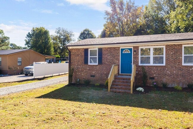 Photo - 512 E Branch St