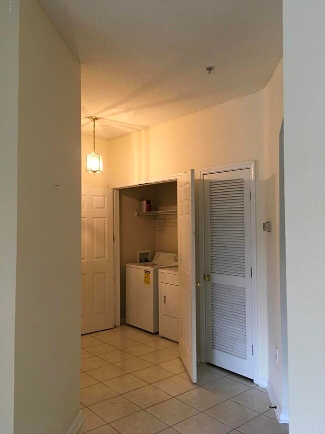 Photo - 10550 Baymeadows Rd