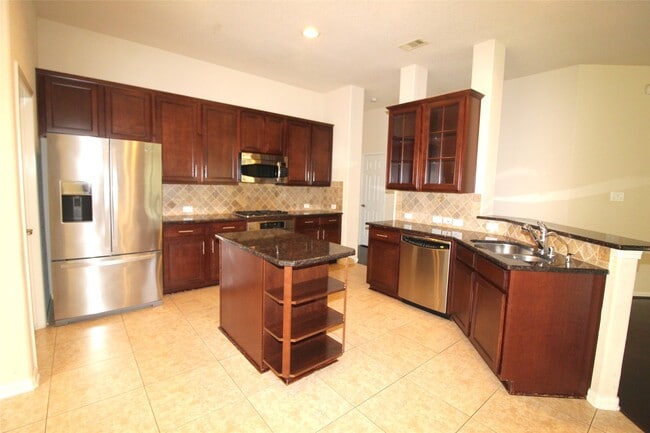 Photo - 21011 Blue Topaz Dr