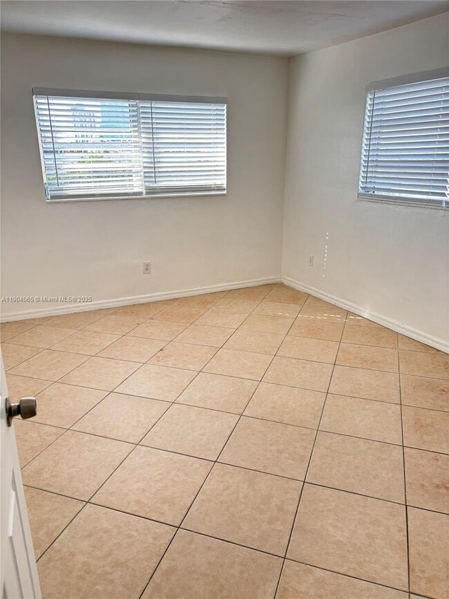 Photo - 7410 SW 82nd St Unidad K409
