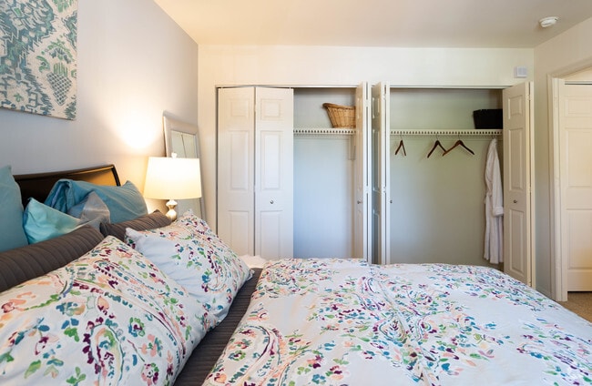 1BR, 1BA - 617 SF