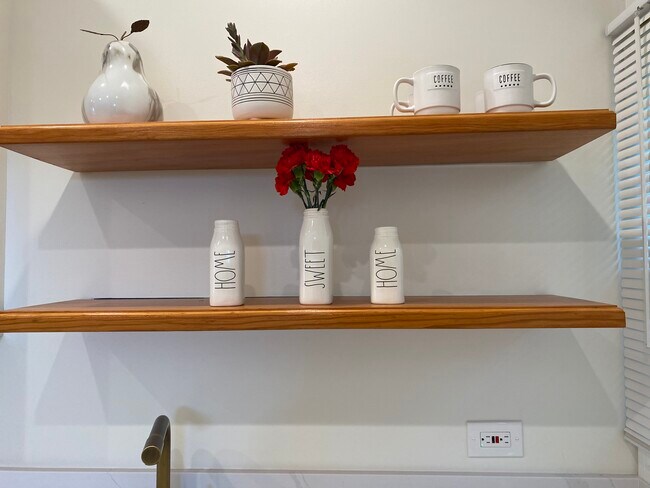 Photo - 800 Lucile Ave Unidad 802