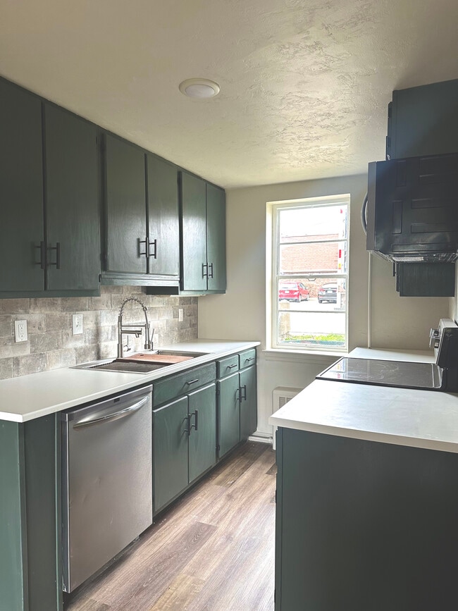 Photo - 520 Wabash Ave Unit 15