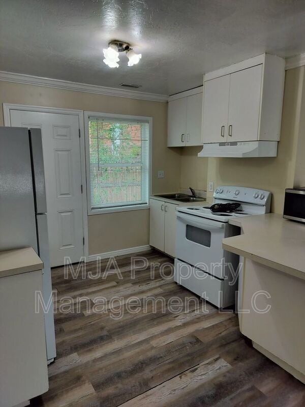 Photo - 1597 W 12800 S Unit B