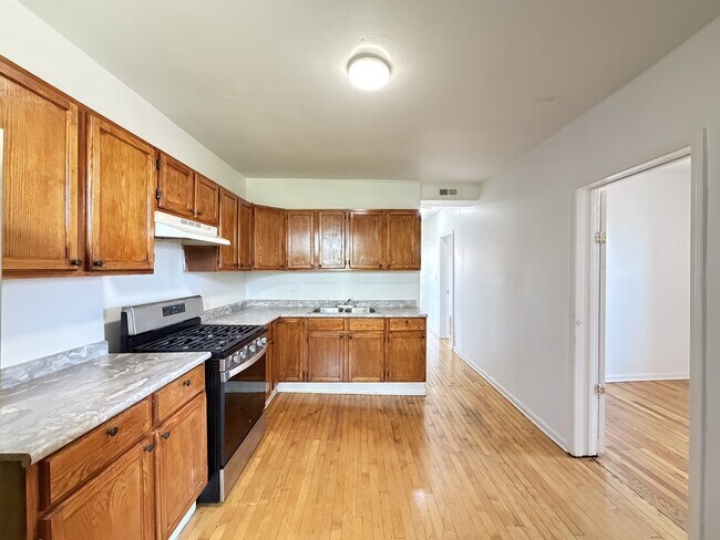 4251 W Haddon Ave Unit 3