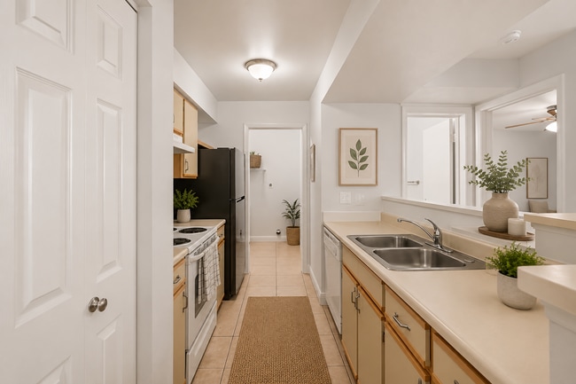 3036 Parkway Blvd Unit 305