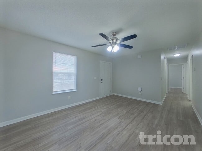 Photo - 19 Sterling Ridge Ct