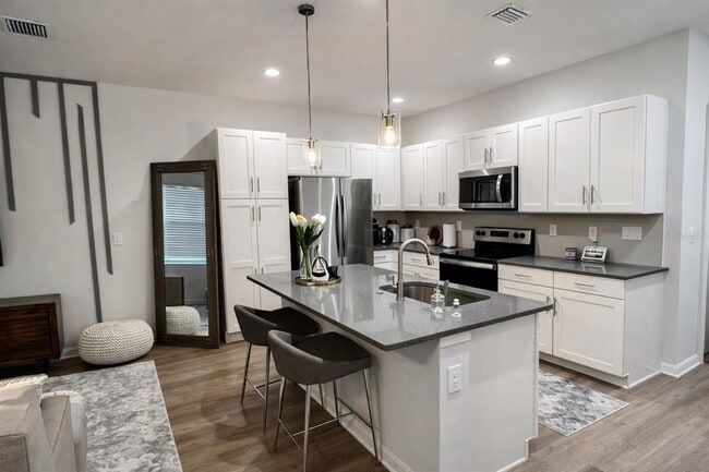 Photo - 3413 E Louisiana Ave