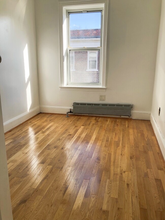 Photo - 6320 Haring St Unidad 2R