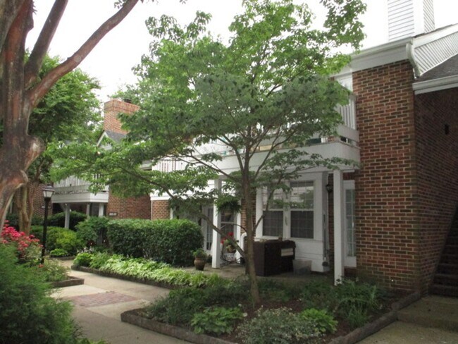 Photo - Tucked Away Condo with Balcony near Shirlington