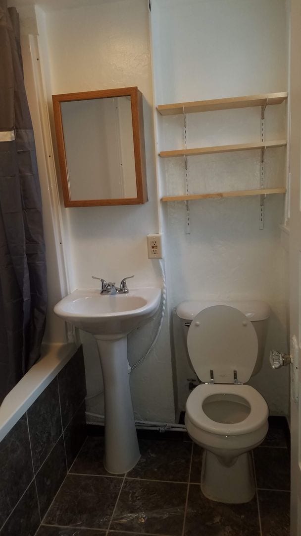 Photo - Morgan Park townhouse, yard, end unit, qui...