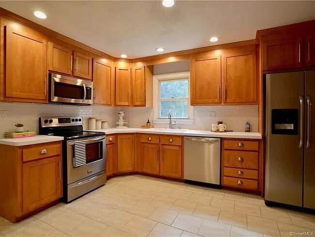 Photo - 187 Elmwood Dr