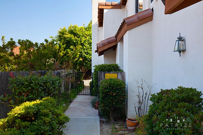 Photo - Beautiful twinhome in Village Park Encinitas.