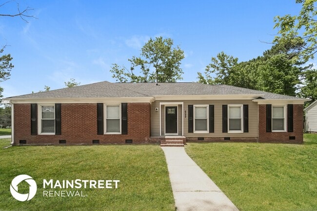 Building Photo - 6022 Farm Pond Ln