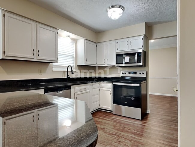 Photo - 1469 Dunwoodie Ct