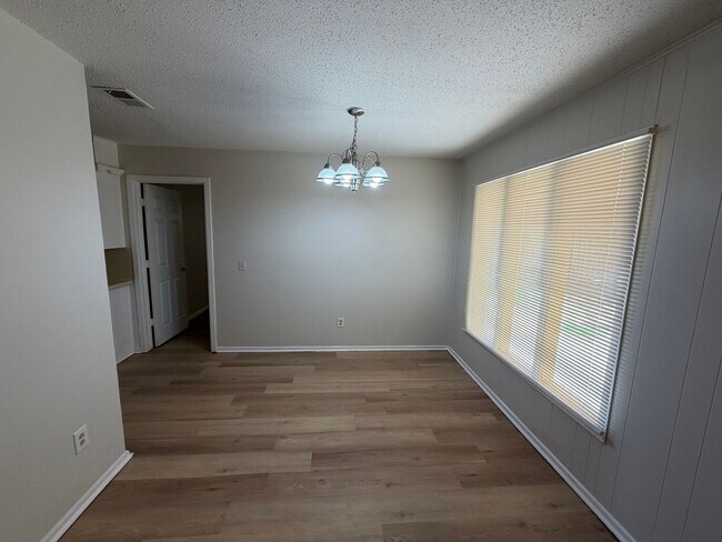 Photo - Fab 4 bed 2 bath 2 garage
