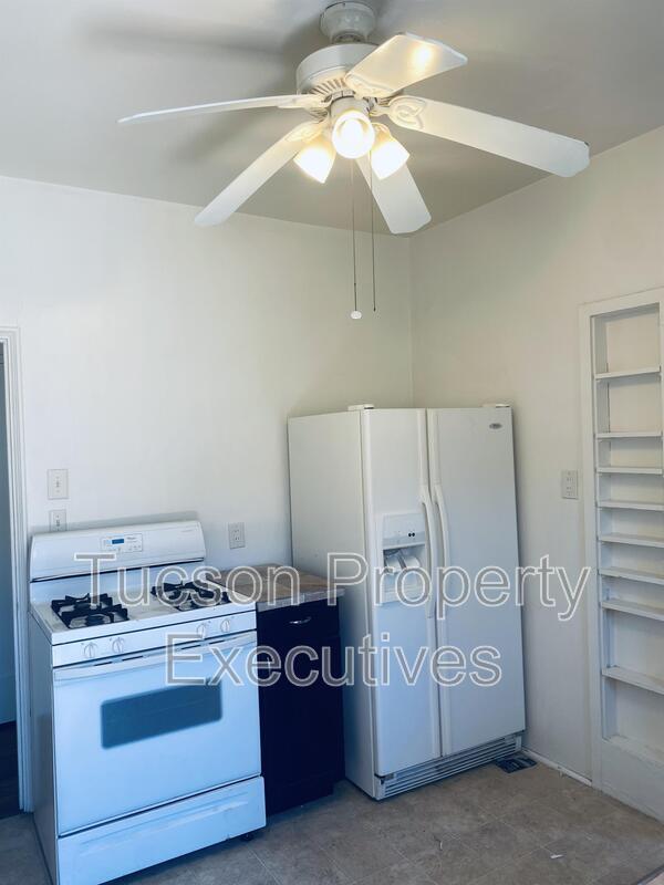 Photo - 1233 E Mabel St