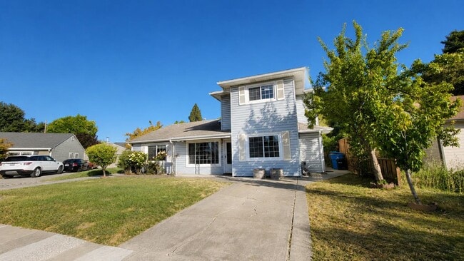 Building Photo - 2132 Forbes Ave