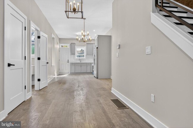 Photo - 34 W Sharpnack St