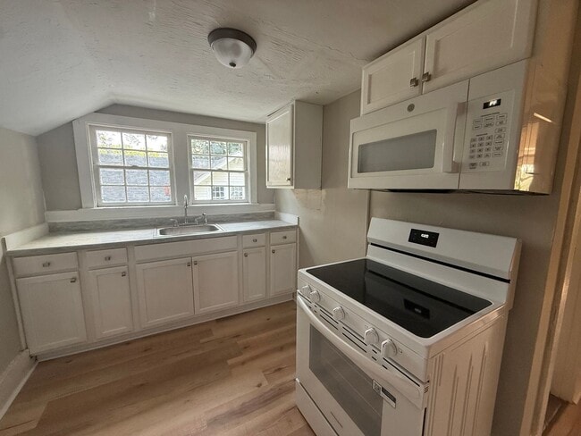 102 Parkview St W Unit B