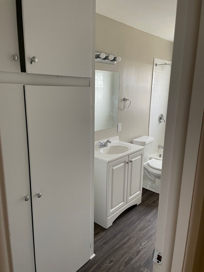 Photo - One Forty Flats