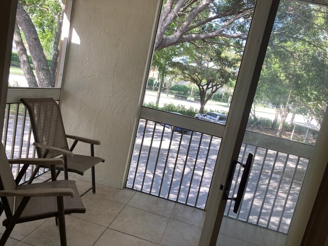 Photo - 9777 Westview Dr Unit 1121