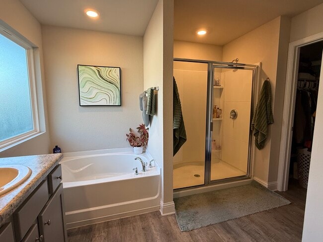 Photo - 6439 Eastland Cir