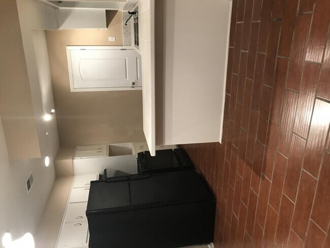 Photo - 4235 Roman Dr