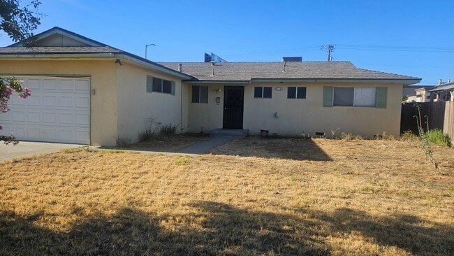 Building Photo - 956 W Antonio Dr Rental