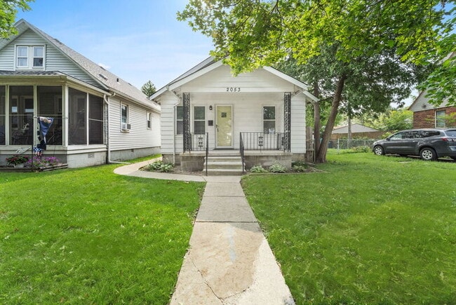 Photo - 2053 Austin Ave House