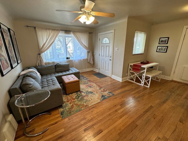 Photo - 2933 Ivanhoe St Unidad ID1357994P