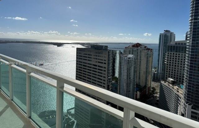 Building Photo - 950 Brickell Bay Dr Rental