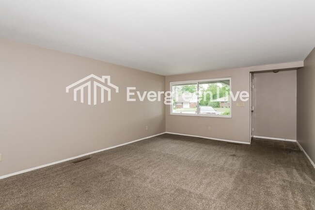 Photo - 5862 Brandt Pike