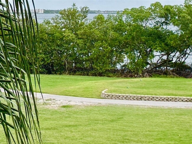 Building Photo - 2617 Cove Cay Dr Unit 311