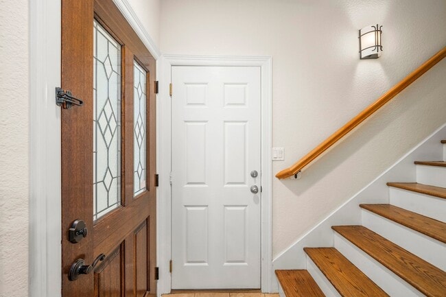 Photo - 5329 Egbert St