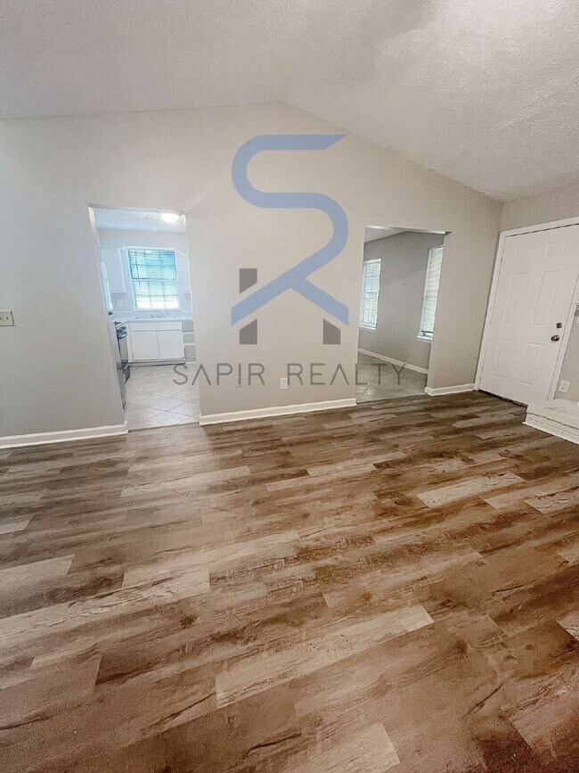 Photo - Move in before October 31st and get $100 O...