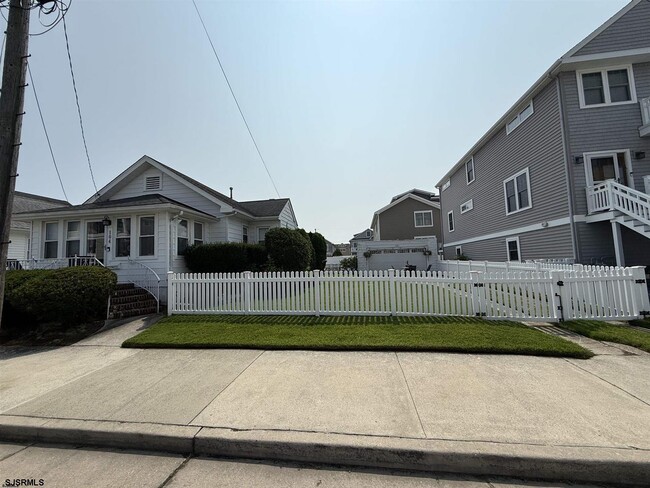 Photo - 104 N 35th Ave