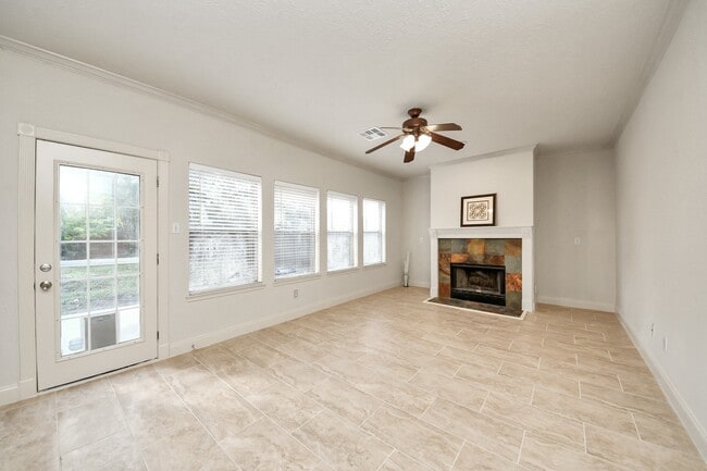 Building Photo - 1250 Manchester Cir