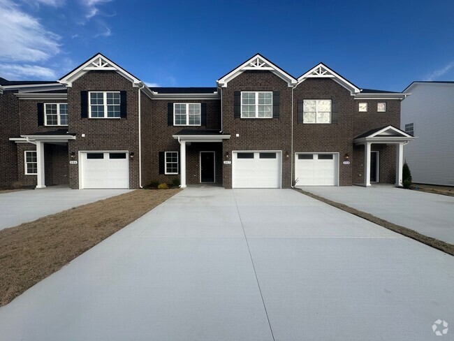 Building Photo - BRAND NEW 4 Bed 3 Bath Townhome Near The H...