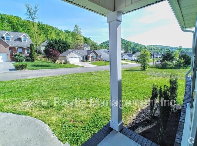 Building Photo - 3905 Hillside Terrace Ln Rental