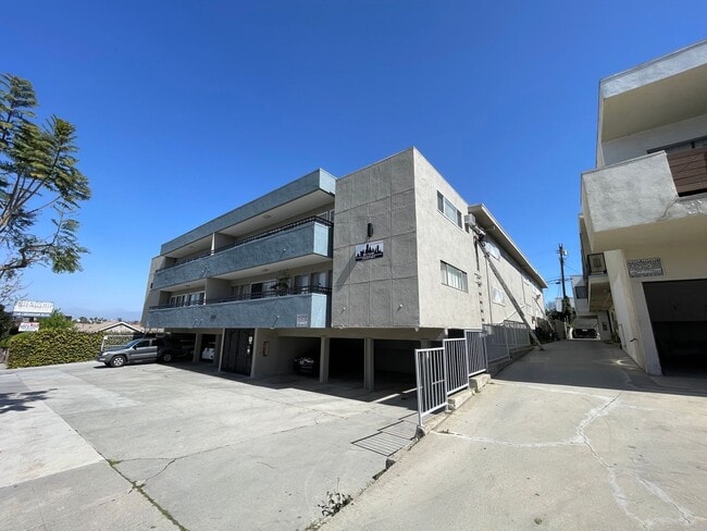 Photo - 1166 S. Crenshaw Blvd