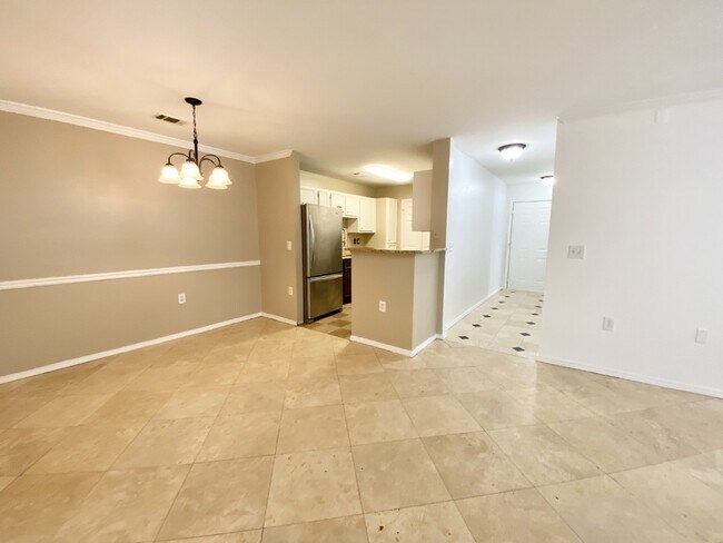 Photo - Three Bedroom Condo at Reserve at Woodbridge! Unidad C119