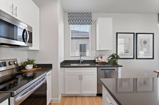Moderne at Rocking K