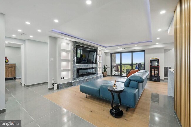 Photo - 309 Yoakum Pkwy Apartamento Unidad 1411
