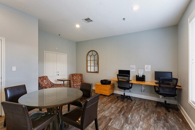 Photo - The Vineyards