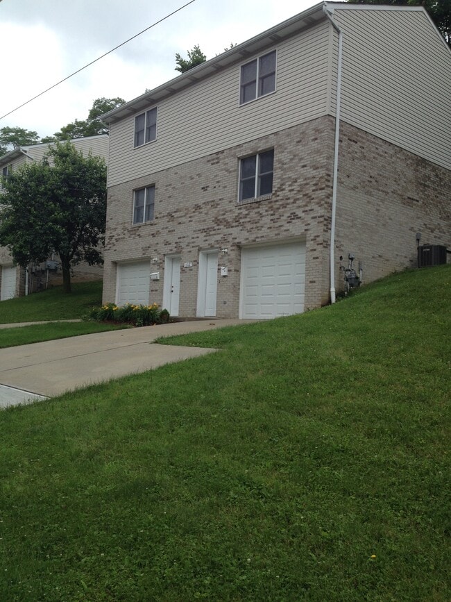 Photo - 116 Woodcrest Dr